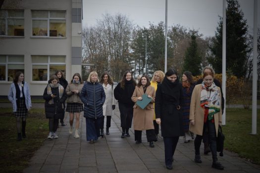 Vilniaus r. Pagirių gimnazija dalijosi „Tūkstantm…