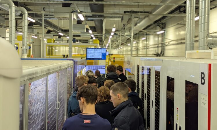 Mokiniai pažintiniame renginyje iš arti pamatė, k…