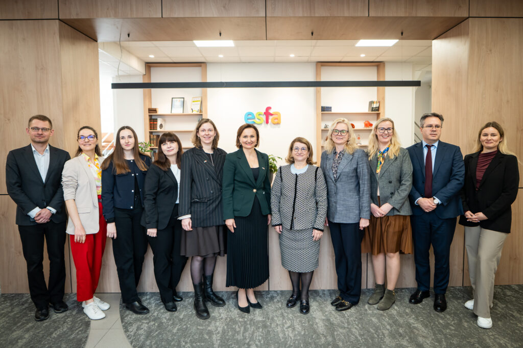 Kovo 25 dieną Europos socialinio fondo agentūroje lankėsi Finansų ministerijos ir Europos Komisijos atstovų delegacija kartu su Andriana Sukova, Europos Komisijos Užimtumo, socialinių reikalų ir įtraukties generalinio direktorato generalinio direktoriaus pavaduotoja. Martyno Vitėno nuotr.