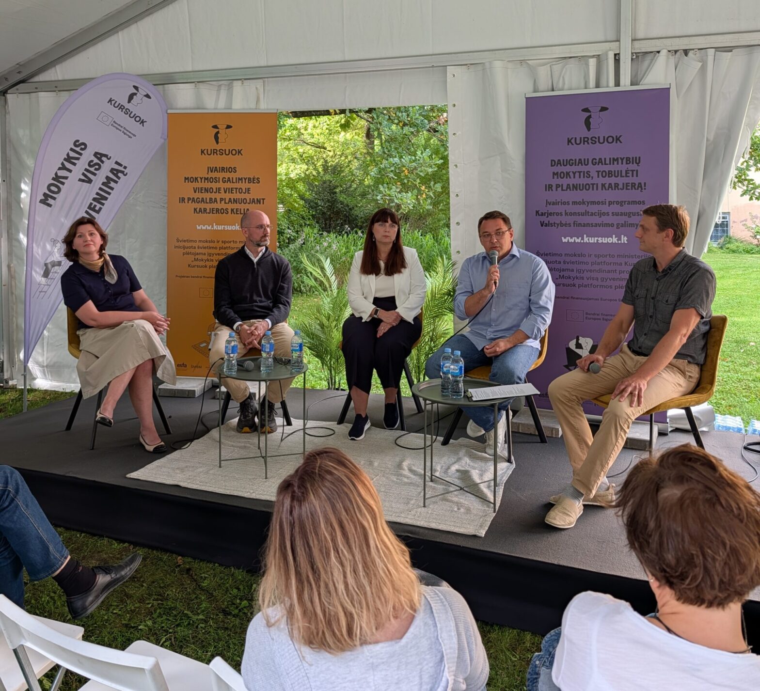 Kursuok.lt diskusijos festivalyje BŪTENT! dalyviai (iš kairės): Oksana Mažeikaitė, Emilis Ruželė, Inga Abramavičienė, Andrius Bečys, Laurynas Pečkaitis, ESFA nuotr.